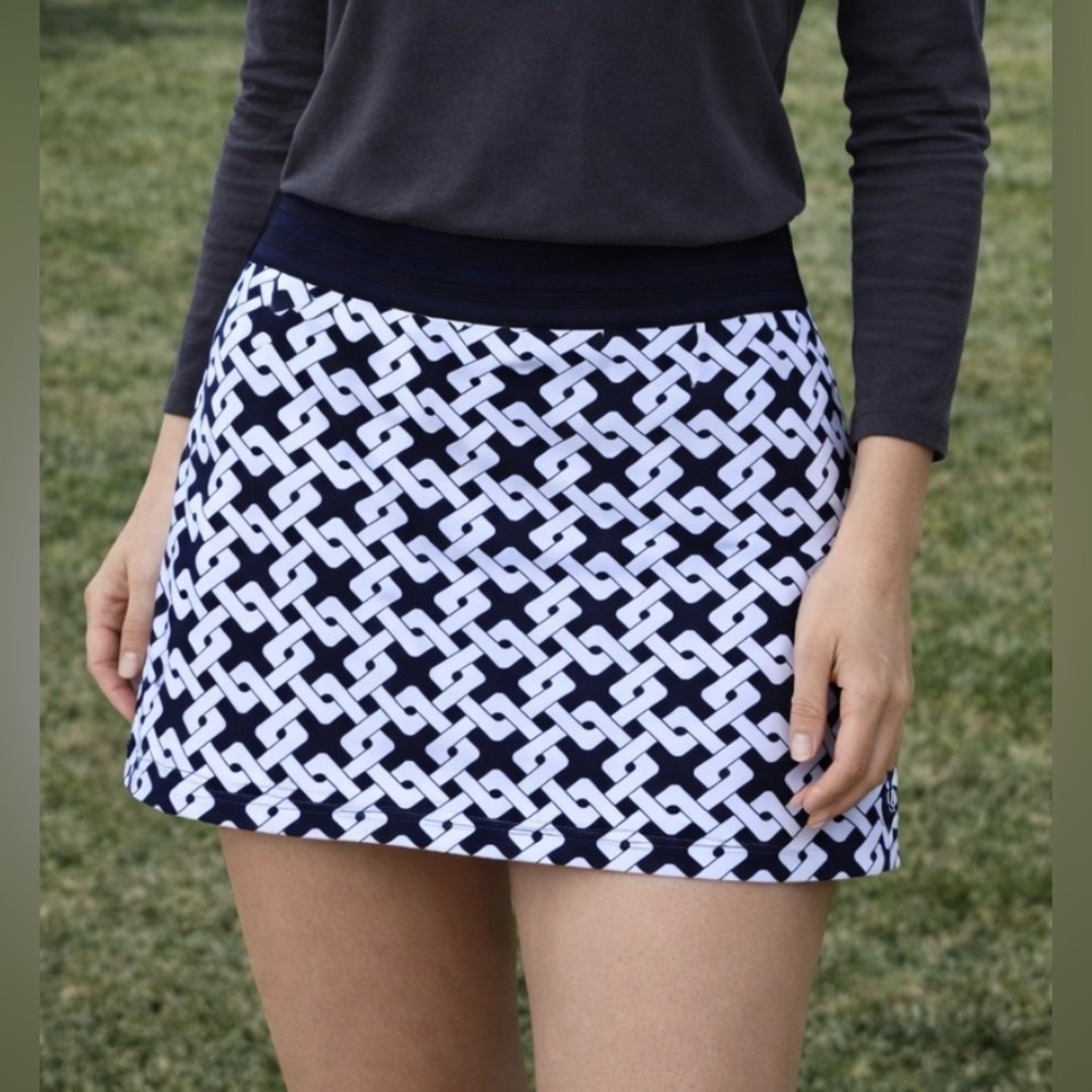 Zelos Back & White Lattice/Link Pattern Golf Skort Women's Size 10